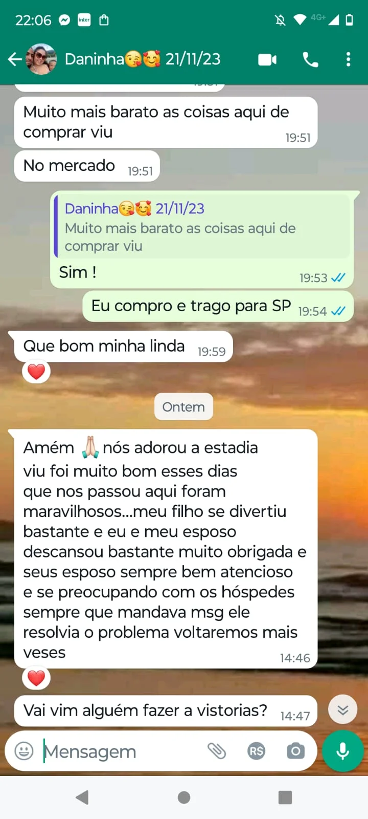 Depoimento de cliente sobre conforto e atendimento nas casas de praia